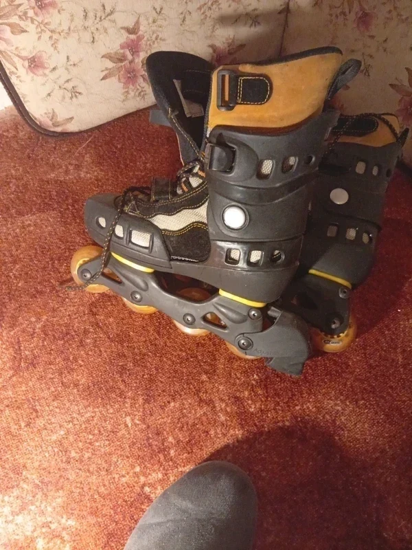 Hy Skate kolečkové brusle velikost 37, nabídni cenu dohodou