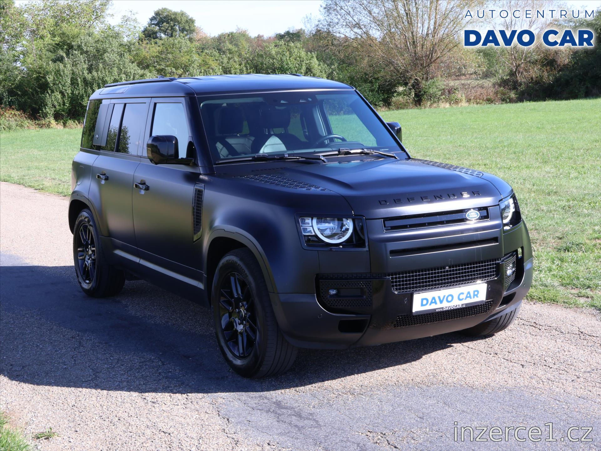 Land Rover Defender D200 110 S Záruka 2024