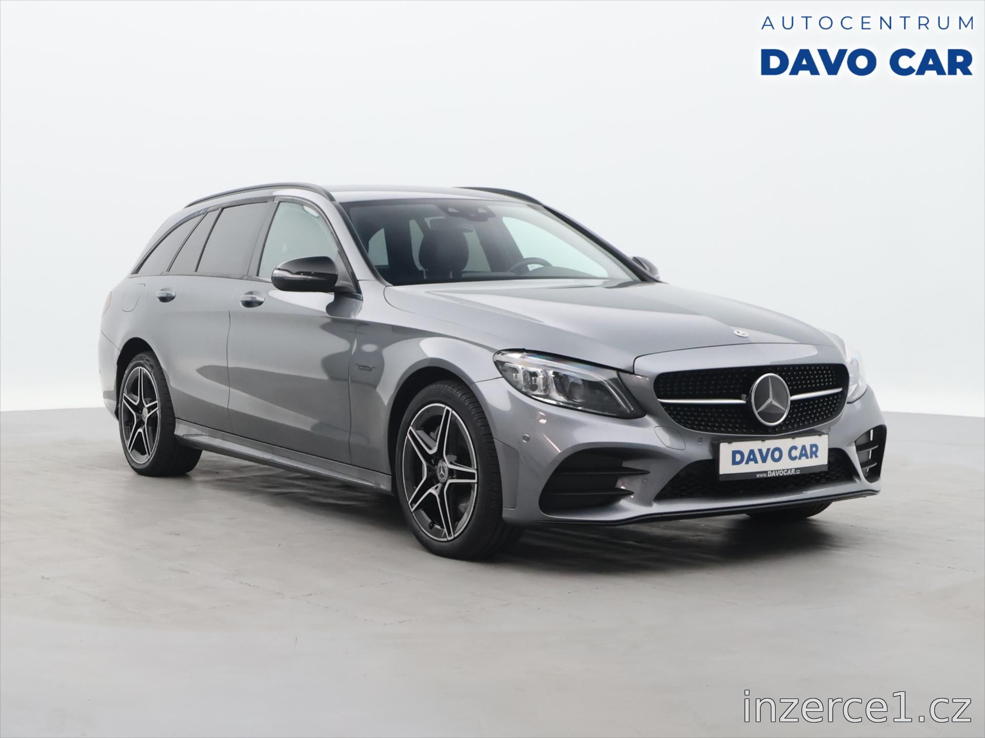 Mercedes-Benz Třídy C 300de AMG Night 2021