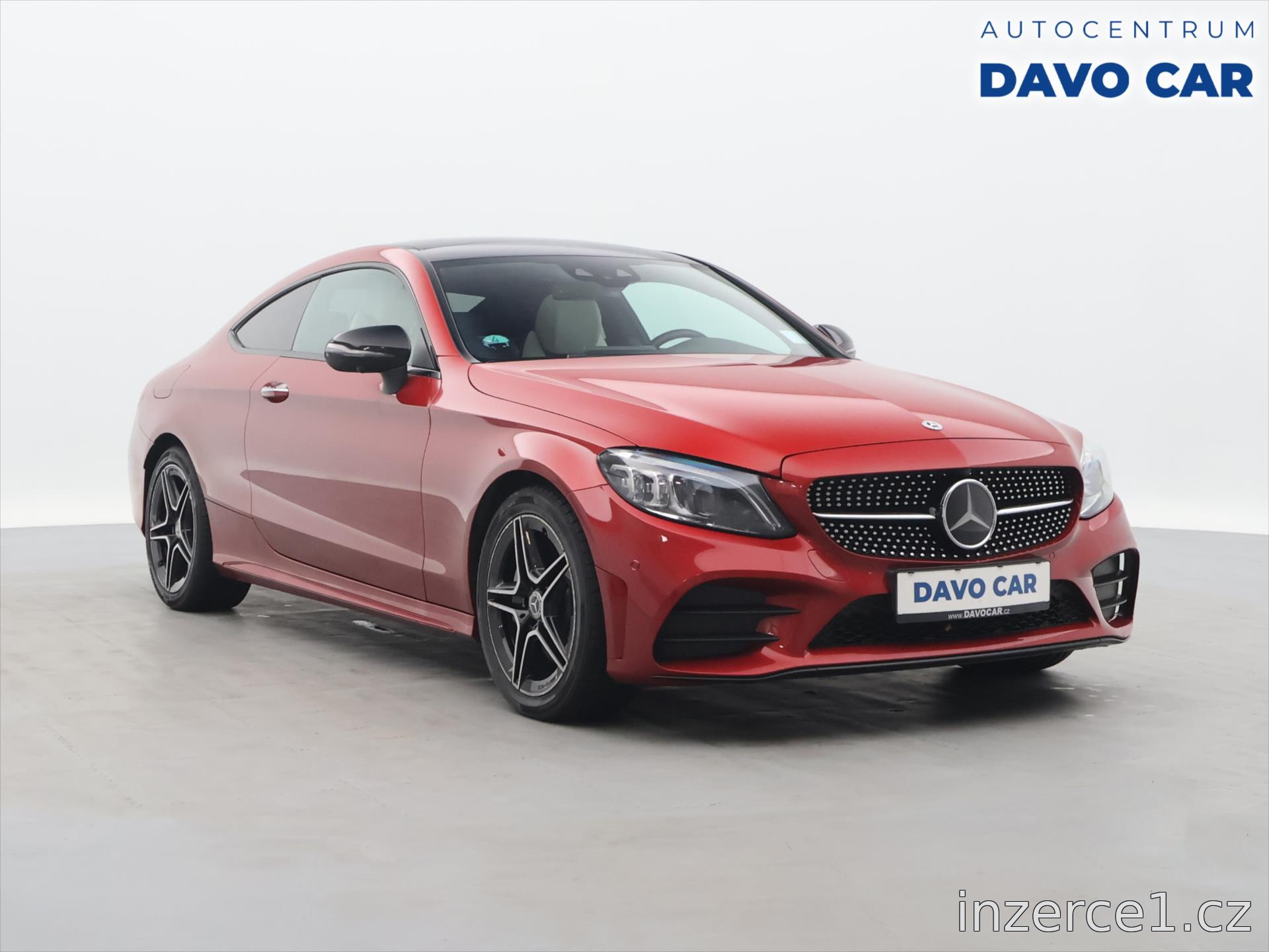 Mercedes-Benz Třídy C 300 4MATIC 2020