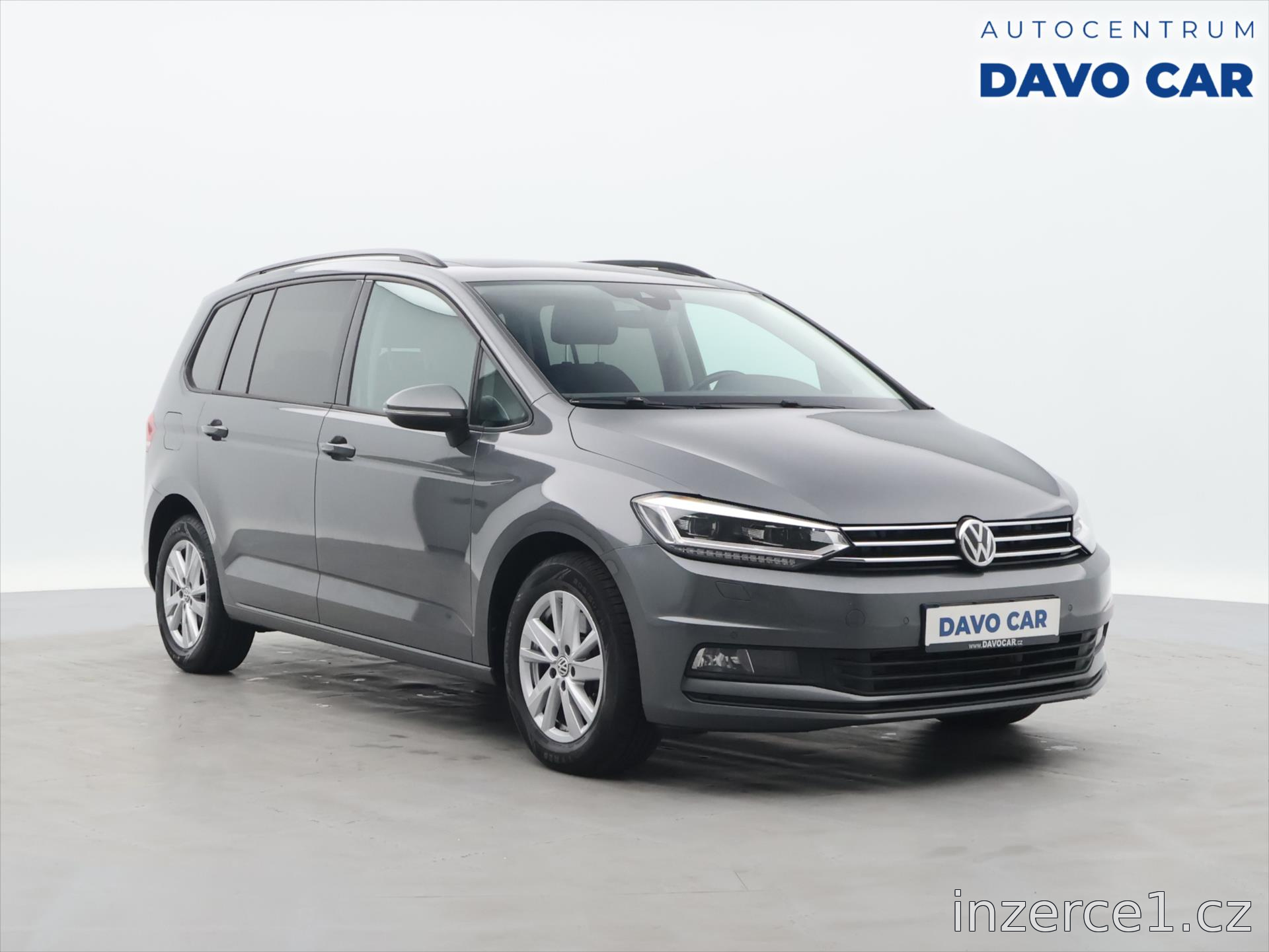 Volkswagen Touran TDI DSG Parorama Navi 2020