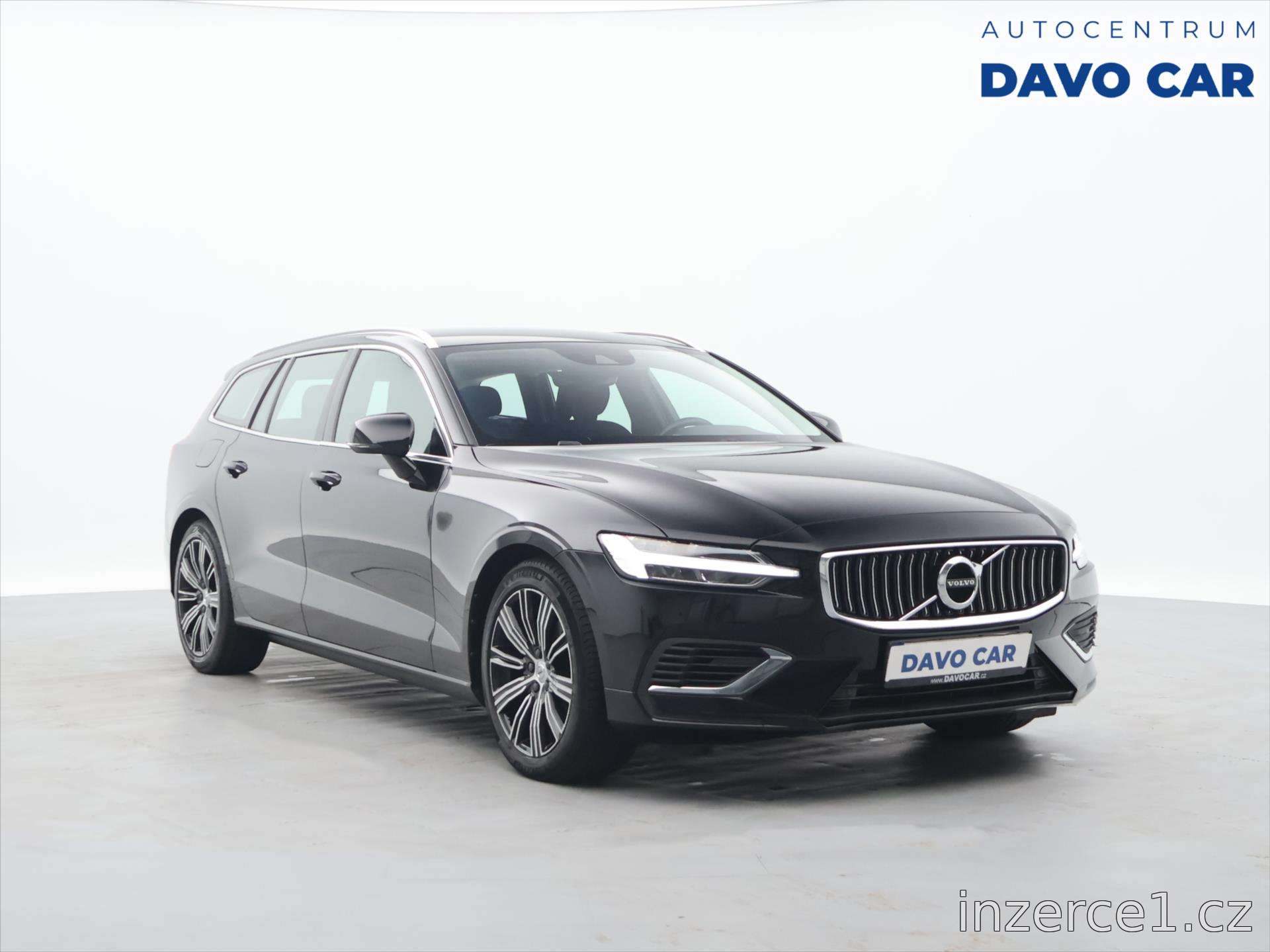 Volvo V60 T6 4x4 MomentumPro 2021
