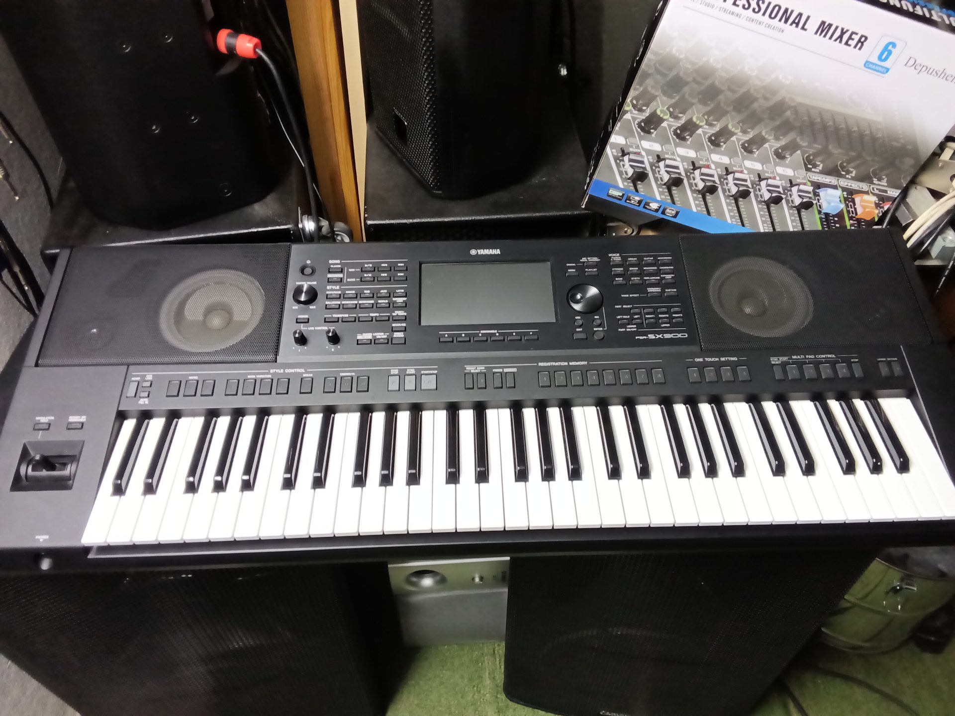 Yamaha PSR SX 900